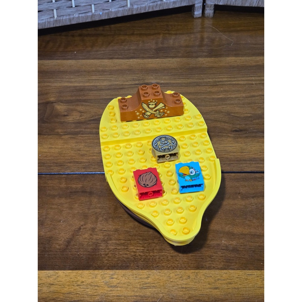 LEGO Duplo Disney Jake and the Never Land Pirates Bucky Ship Hull Deck Parts